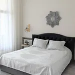 Apartment In Arcadia Palace With Sea View! Odessa