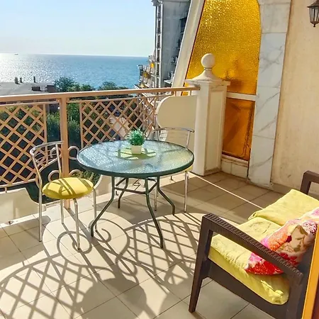 In Arcadia Palace With Sea View! Apartment