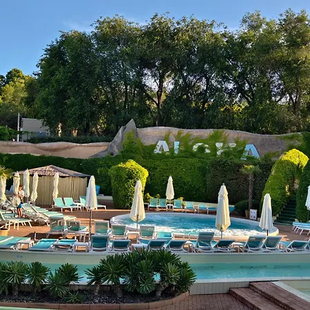 In Arcadia Palace With Sea View!