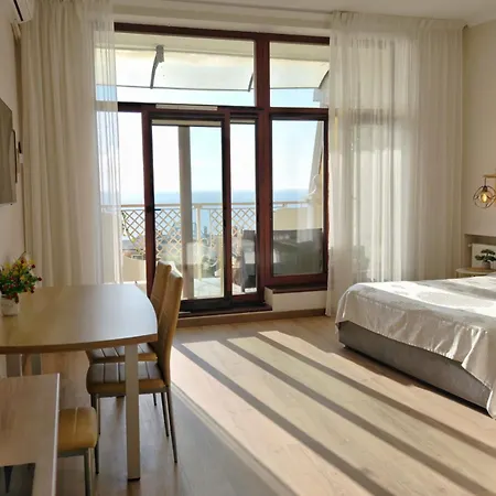In Arcadia Palace With Sea View! * Odessa