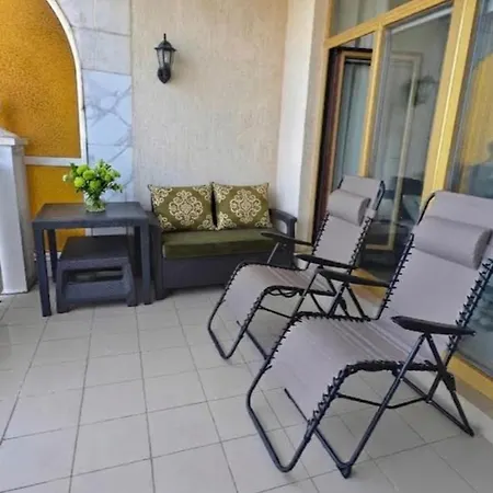 In Arcadia Palace With Sea View! Apartment