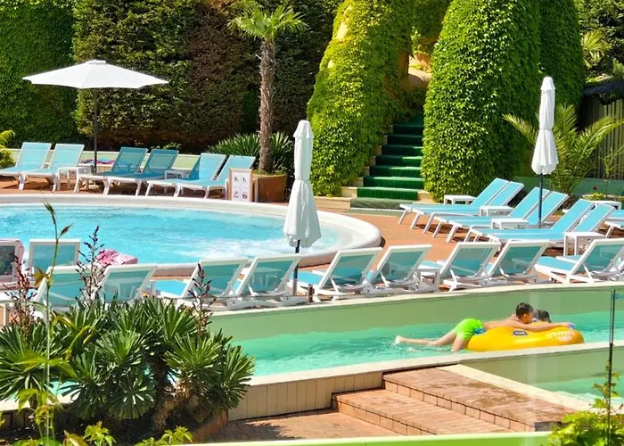 In Arcadia Palace With Sea View!