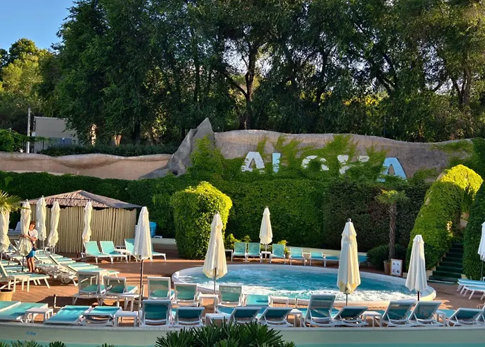 In Arcadia Palace With Sea View!