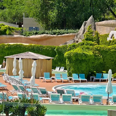 In Arcadia Palace With Sea View! Апартаменты Одесса
