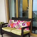 In Arcadia Palace With Sea View!